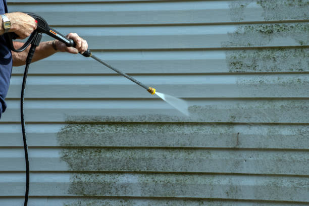 Best Pool Deck Cleaning  in Mustang Ridge, TX